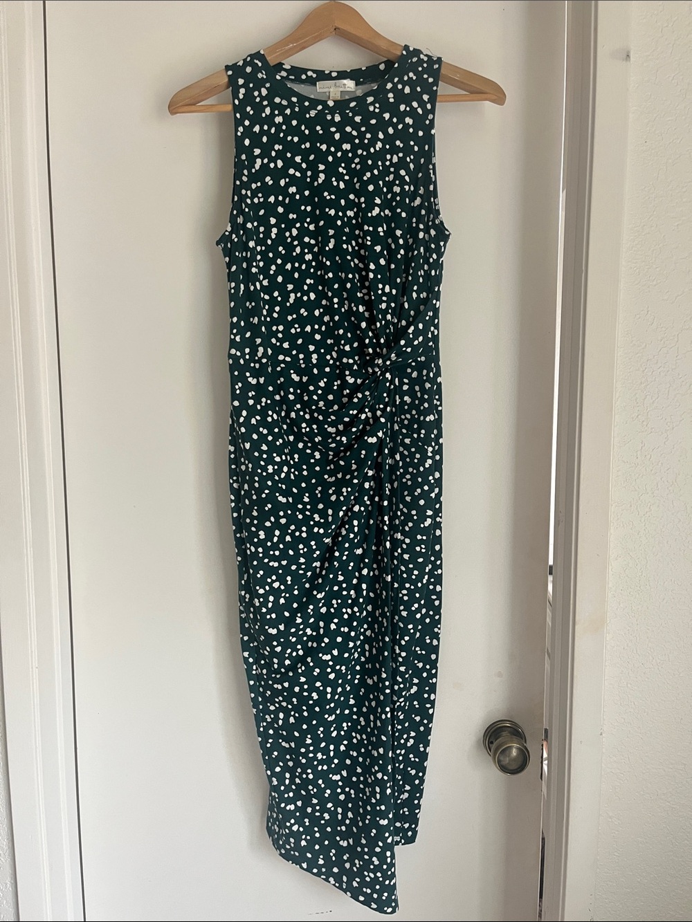 nine britton Forest Green & White Dot Crewneck Dress
